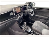 Volkswagen T-Roc Image 2
