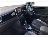 Volkswagen T-Roc Image 2