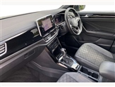 Volkswagen T-Roc Image 2