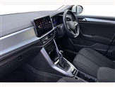 Volkswagen T-Roc Image 2