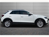 Volkswagen T-Roc Image 4
