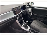 Volkswagen T-Roc Image 2