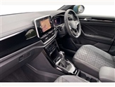Volkswagen T-Roc Image 2