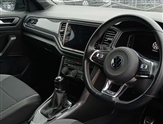 Volkswagen T-Roc Image 6