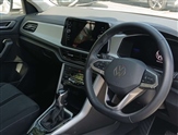 Volkswagen T-Roc Image 6