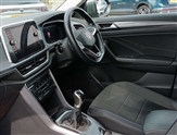 Volkswagen T-Roc Image 2