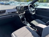Volkswagen T-Roc Image 2