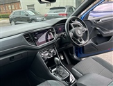 Volkswagen T-Roc Image 2