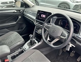Volkswagen T-Roc Image 6