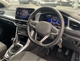 Volkswagen T-Roc Image 6