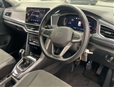 Volkswagen T-Roc Image 6