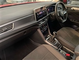 Volkswagen T-Roc Image 2