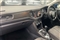 Volkswagen T-Roc Image 2