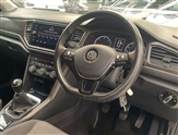 Volkswagen T-Roc Image 6
