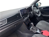 Volkswagen T-Roc Image 2