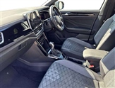 Volkswagen T-Roc Image 2