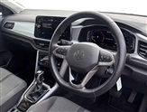 Volkswagen T-Roc Image 6