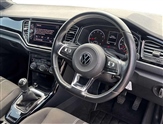 Volkswagen T-Roc Image 6