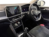 Volkswagen T-Roc Image 2