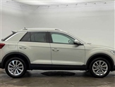 Volkswagen T-Roc Image 4