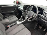 Volkswagen T-Roc Image 6