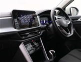 Volkswagen T-Roc Image 2