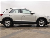 Volkswagen T-Roc Image 4