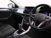 Volkswagen T-Roc Image 6