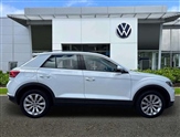 Volkswagen T-Roc Image 4