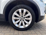 Volkswagen T-Roc Image 5