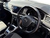 Volkswagen T-Roc Image 6