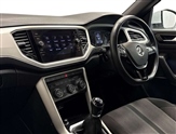Volkswagen T-Roc Image 6