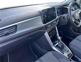 Volkswagen T-Roc Image 2