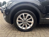 Volkswagen T-Roc Image 5