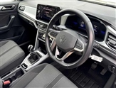Volkswagen T-Roc Image 6