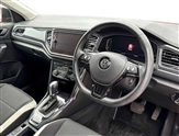Volkswagen T-Roc Image 6