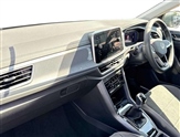 Volkswagen T-Roc Image 2