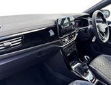 Volkswagen T-Roc Image 2