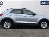 Volkswagen T-Roc Image 4
