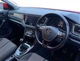Volkswagen T-Roc Image 6