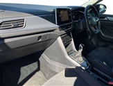 Volkswagen T-Roc Image 2