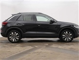 Volkswagen T-Roc Image 4