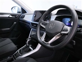 Volkswagen T-Roc Image 6