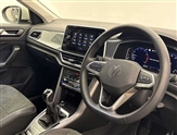 Volkswagen T-Roc Image 6