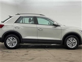 Volkswagen T-Roc Image 4