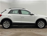Volkswagen T-Roc Image 4