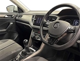 Volkswagen T-Roc Image 6