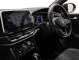 Volkswagen T-Roc Image 2