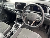 Volkswagen T-Roc Image 6