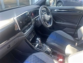 Volkswagen T-Roc Image 2